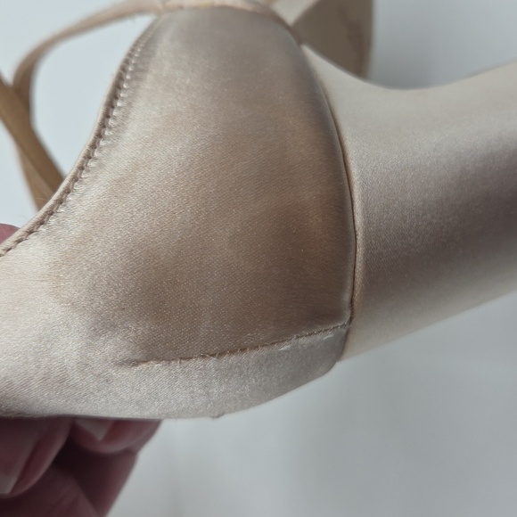 Elegant Champagne Ankle Strap Jewel Badgley Mischka Heels with Rhinestones NEW - Picture 16 of 16